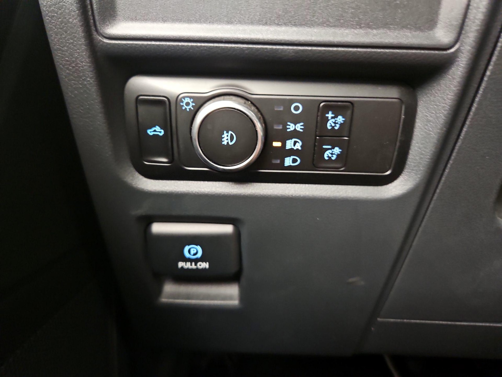 2024 Ford F-150 STX - Photo 14