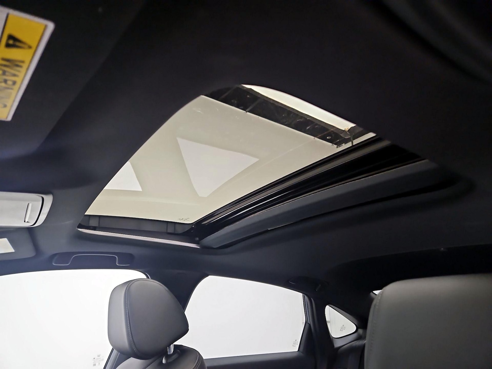 Sunroof(s) & Overhead Airbags