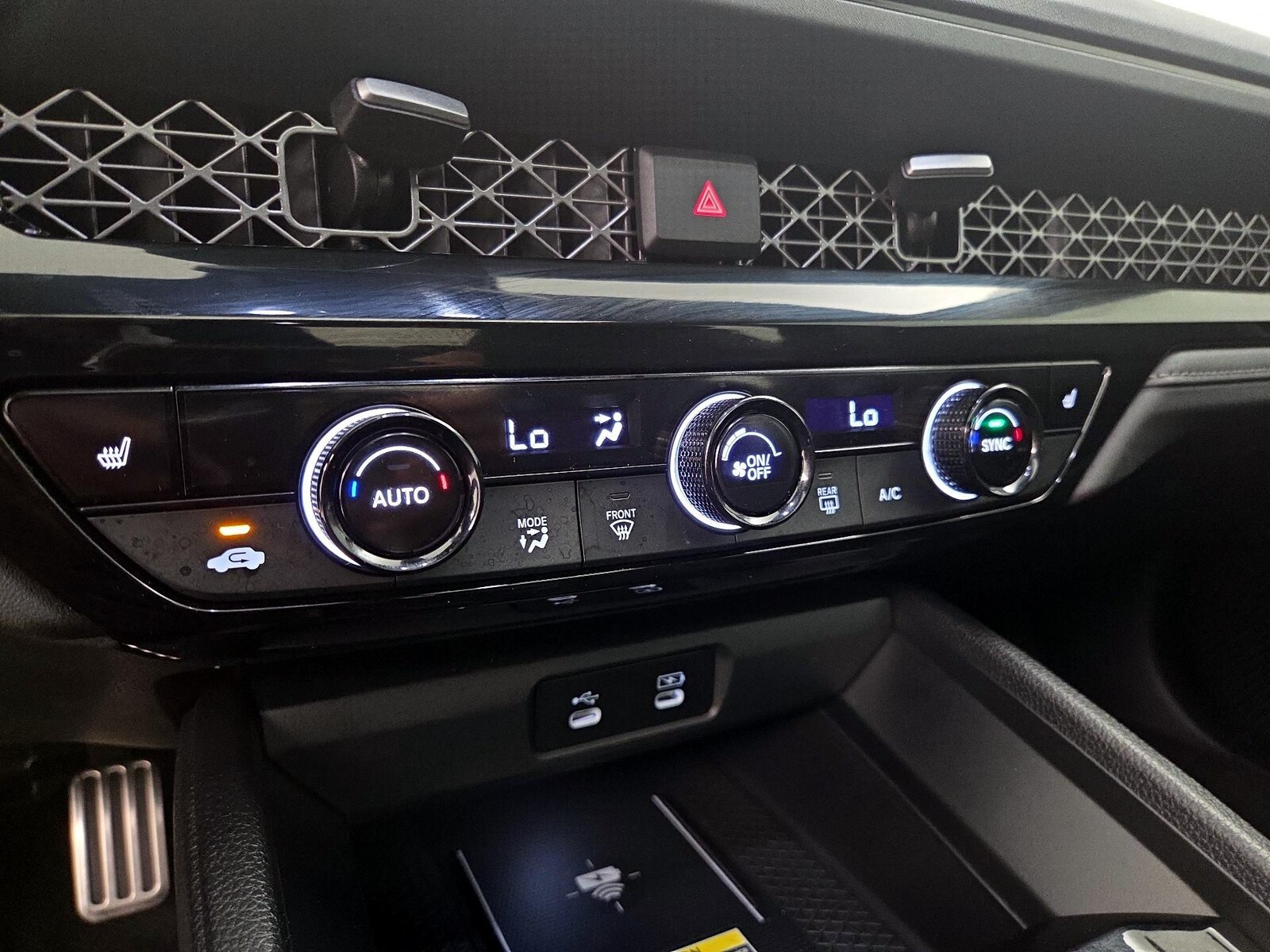 2025 Honda Accord Hybrid Sport-L - Photo 16