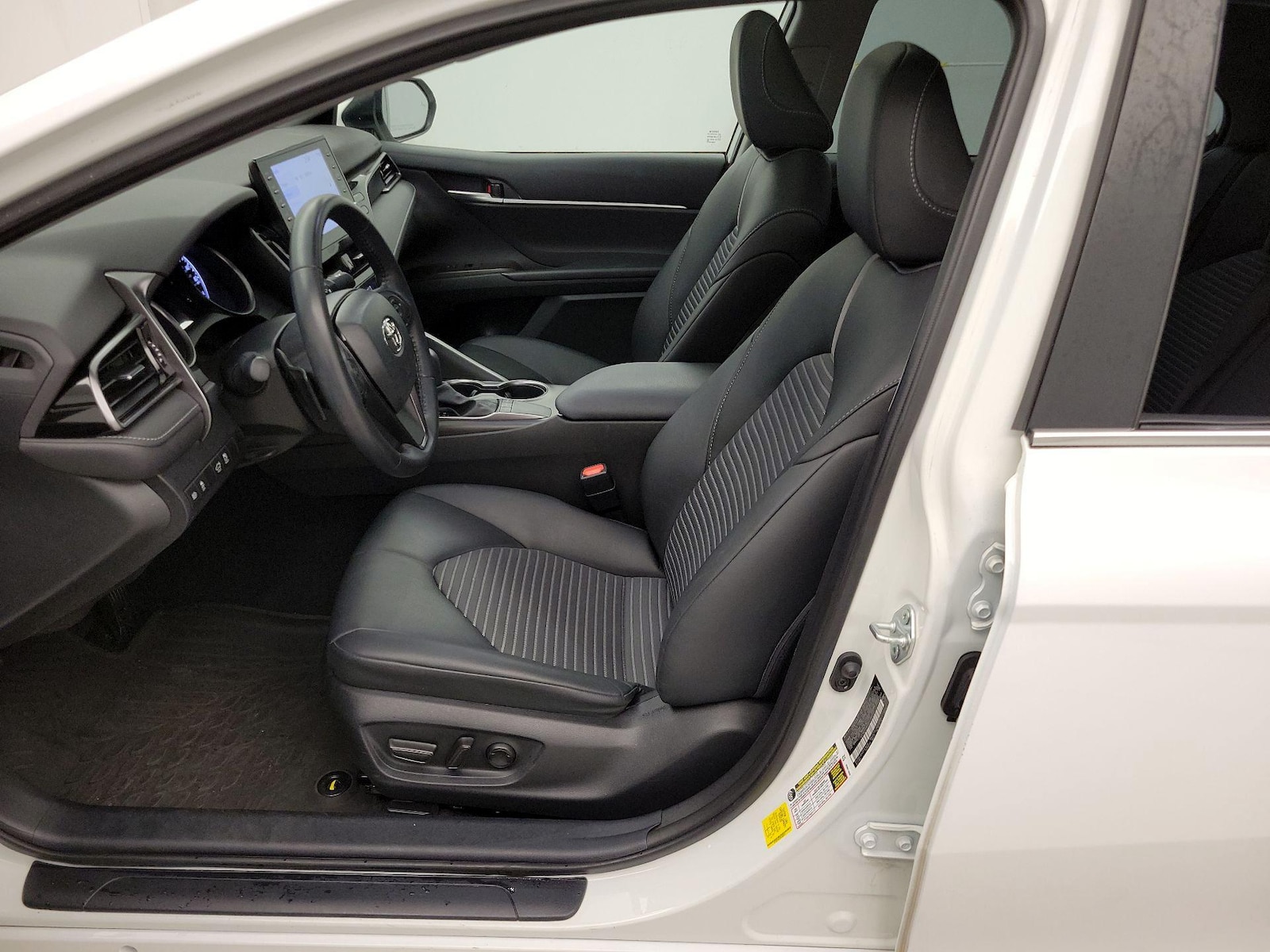 Power Seat(s) & Side Airbags