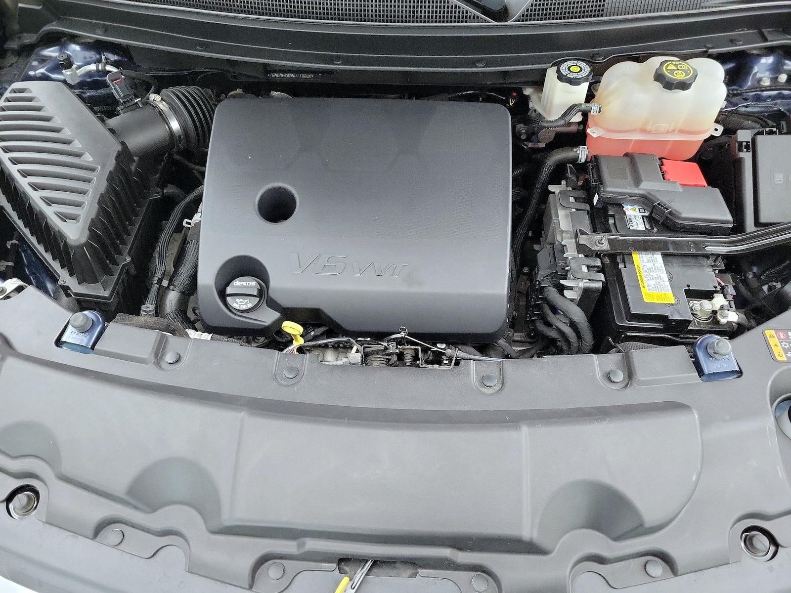2022 Chevrolet Traverse LS - Photo 24