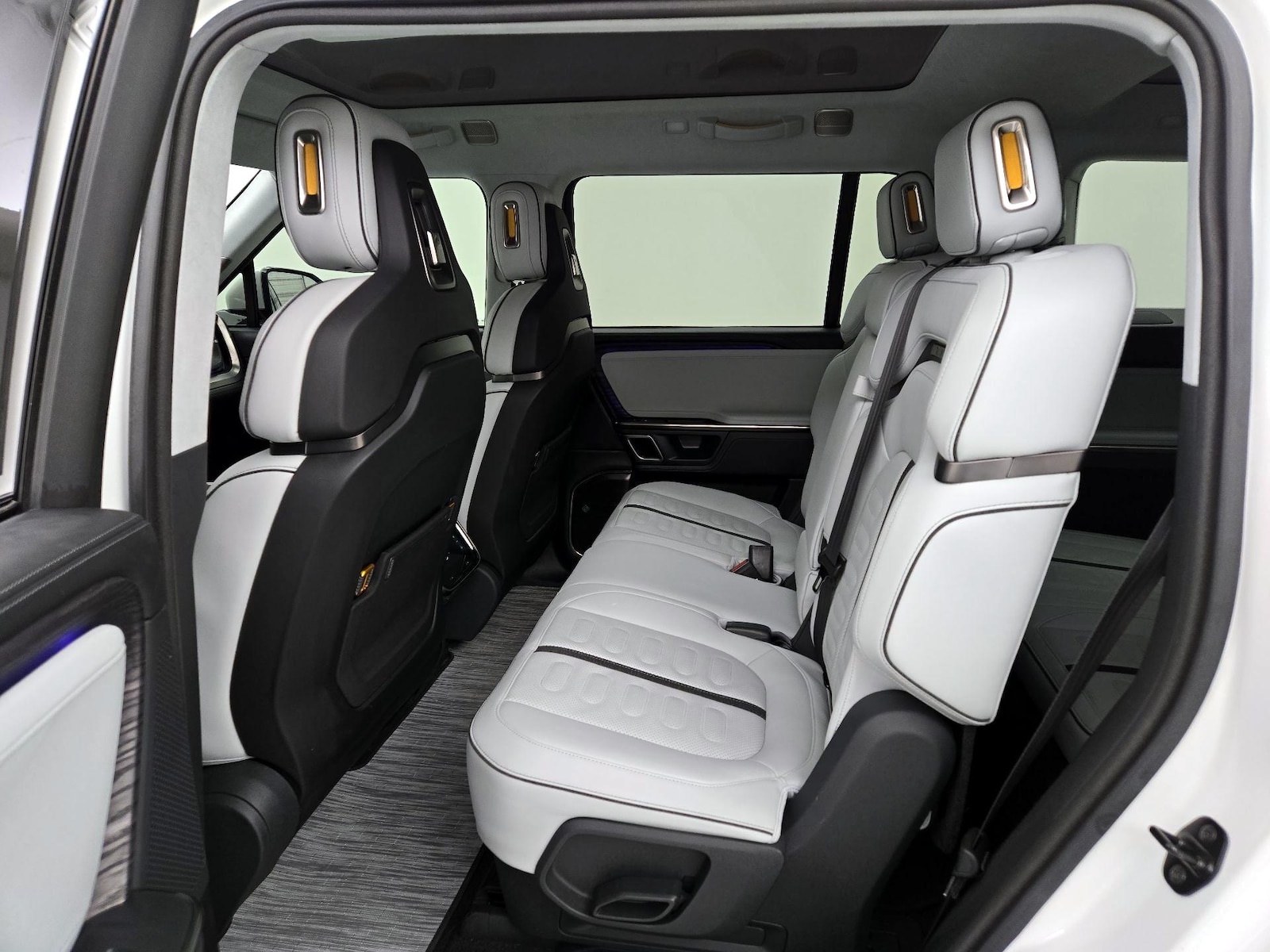 Rear Air Conditioning