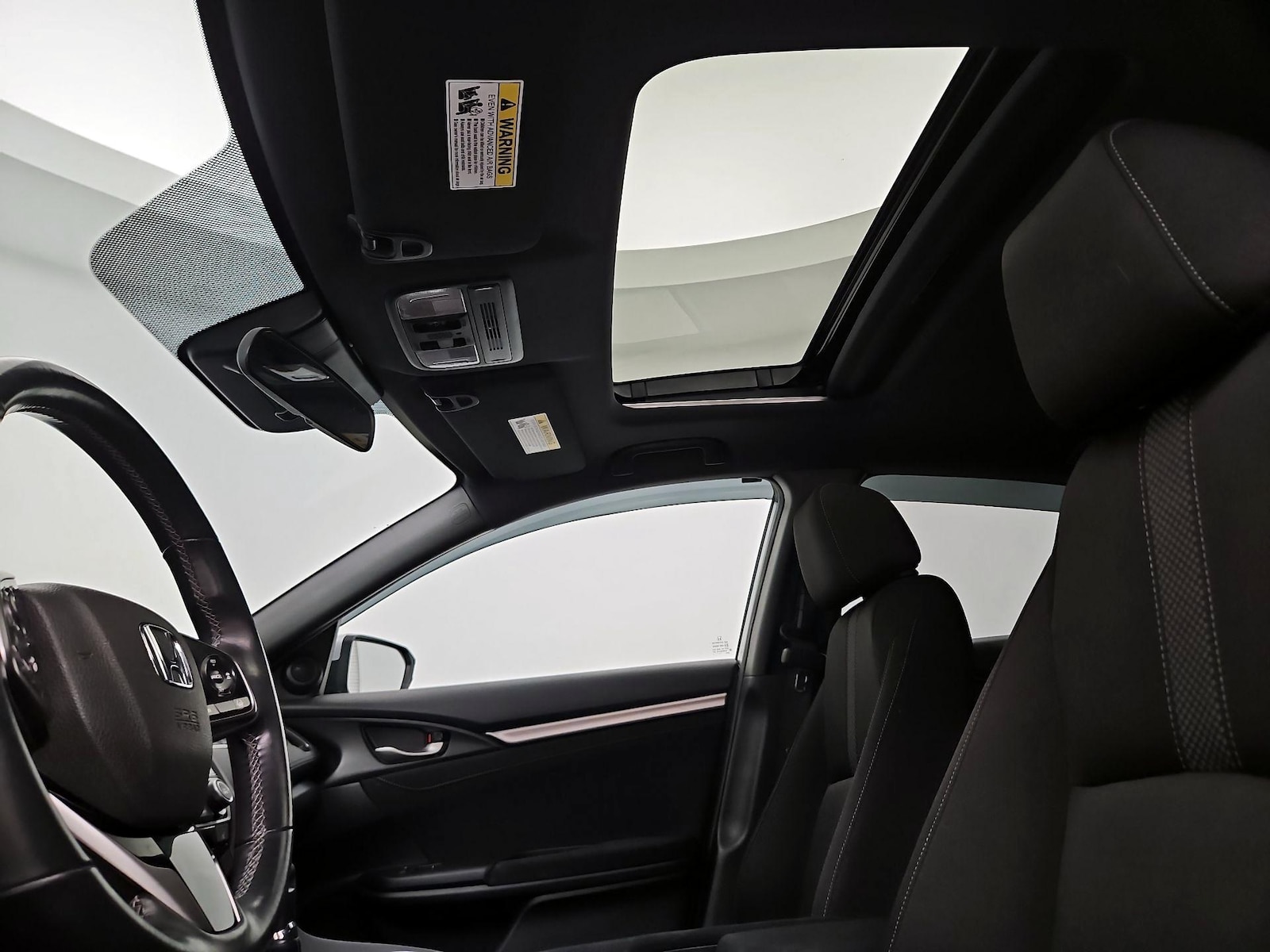 Sunroof(s) & Overhead Airbags