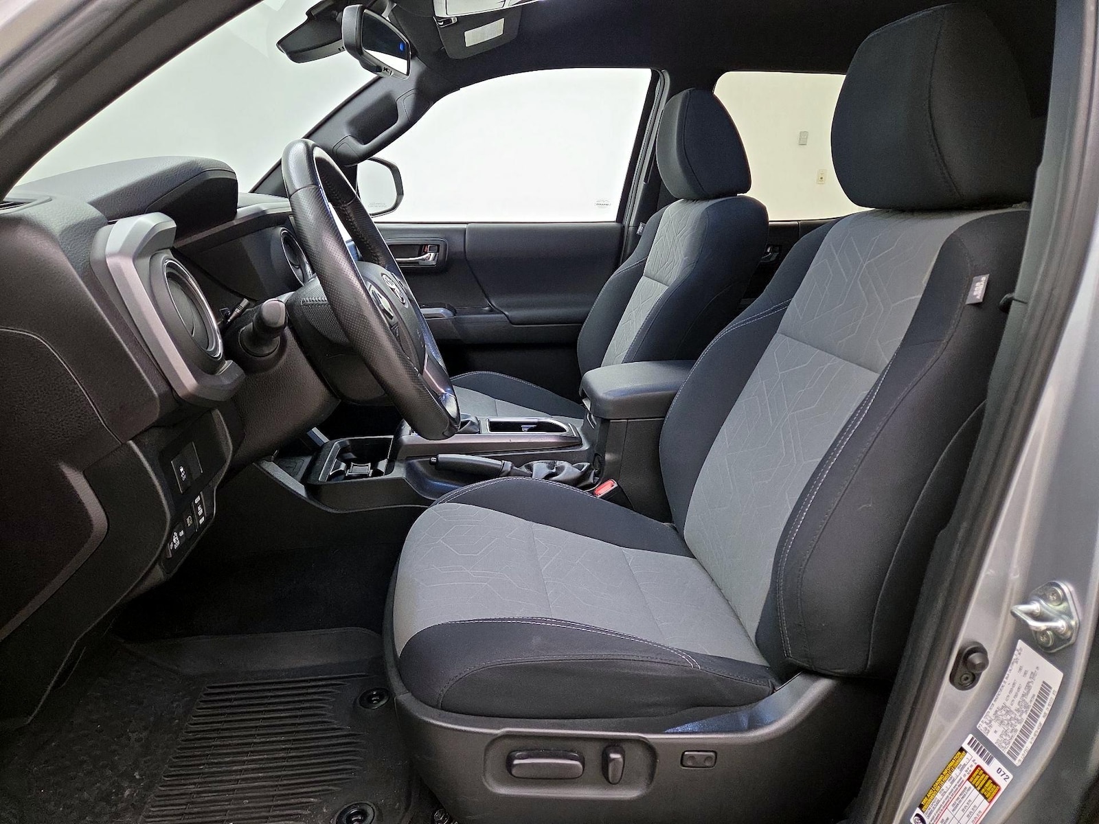 Power Seat(s) & Side Airbags