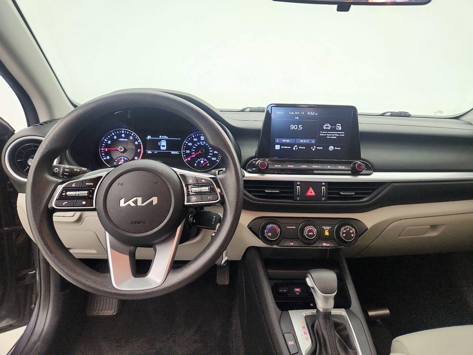 Apple CarPlay® & Android Auto™