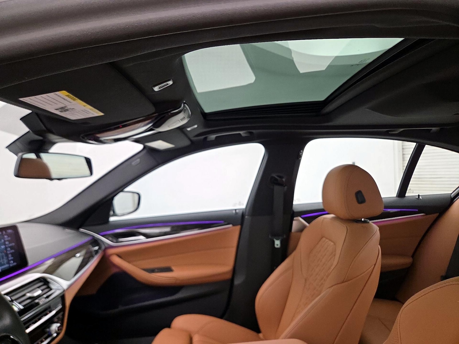 Sunroof(s) & Overhead Airbags