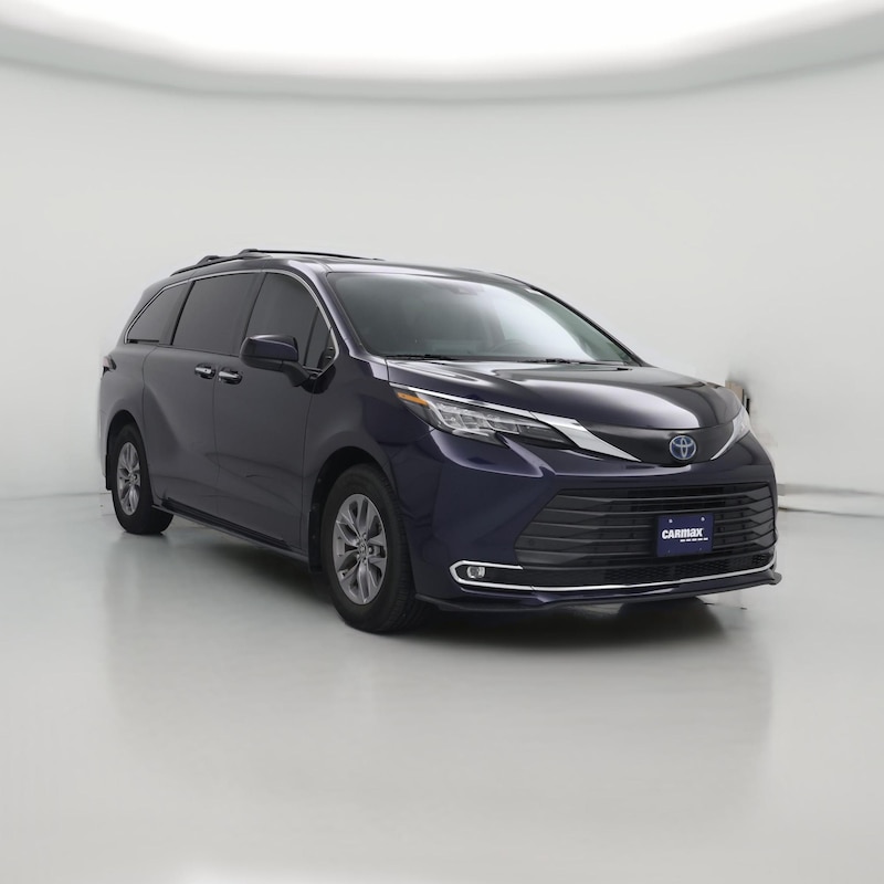 2022 Toyota Sienna Hybrid XLE