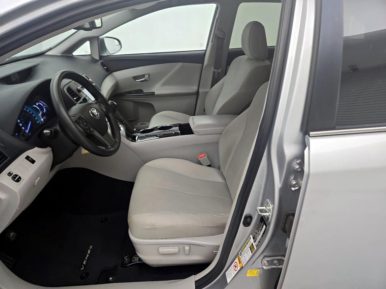 Power Seat(s) & Side Airbags