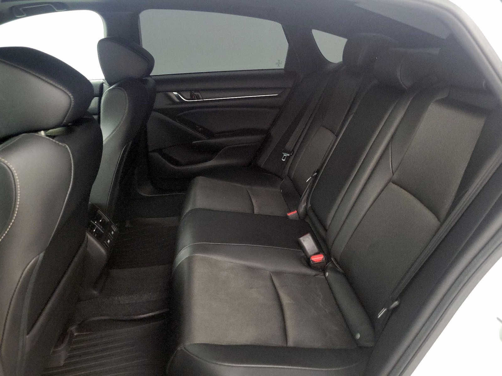 2021 Honda Accord Sport - Photo 20