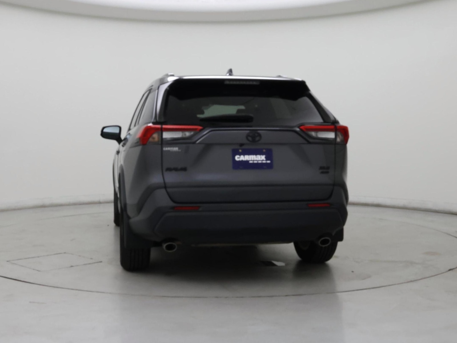 2021 Toyota RAV4 XLE - Photo 7