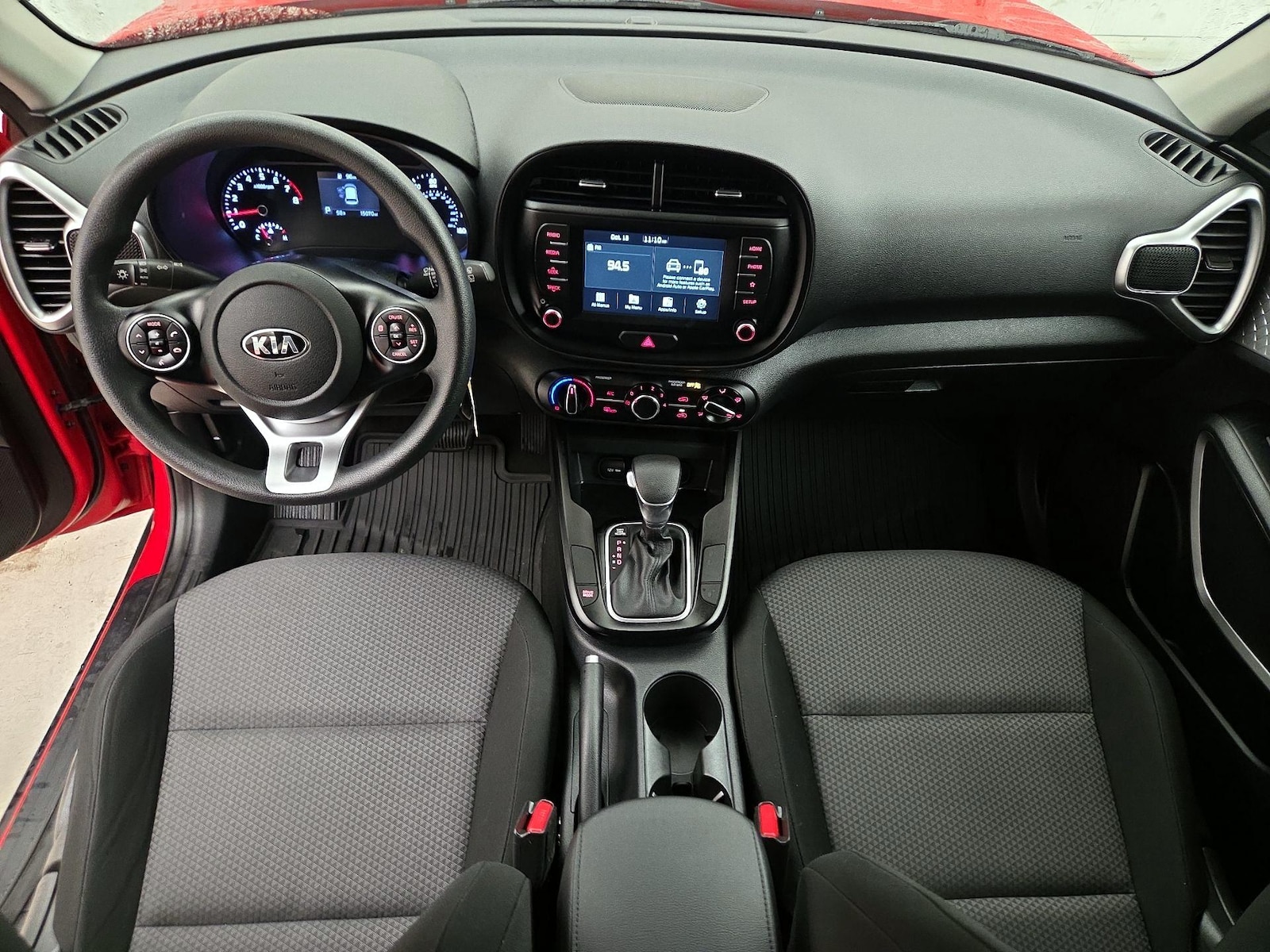 Apple CarPlay® & Android Auto™
