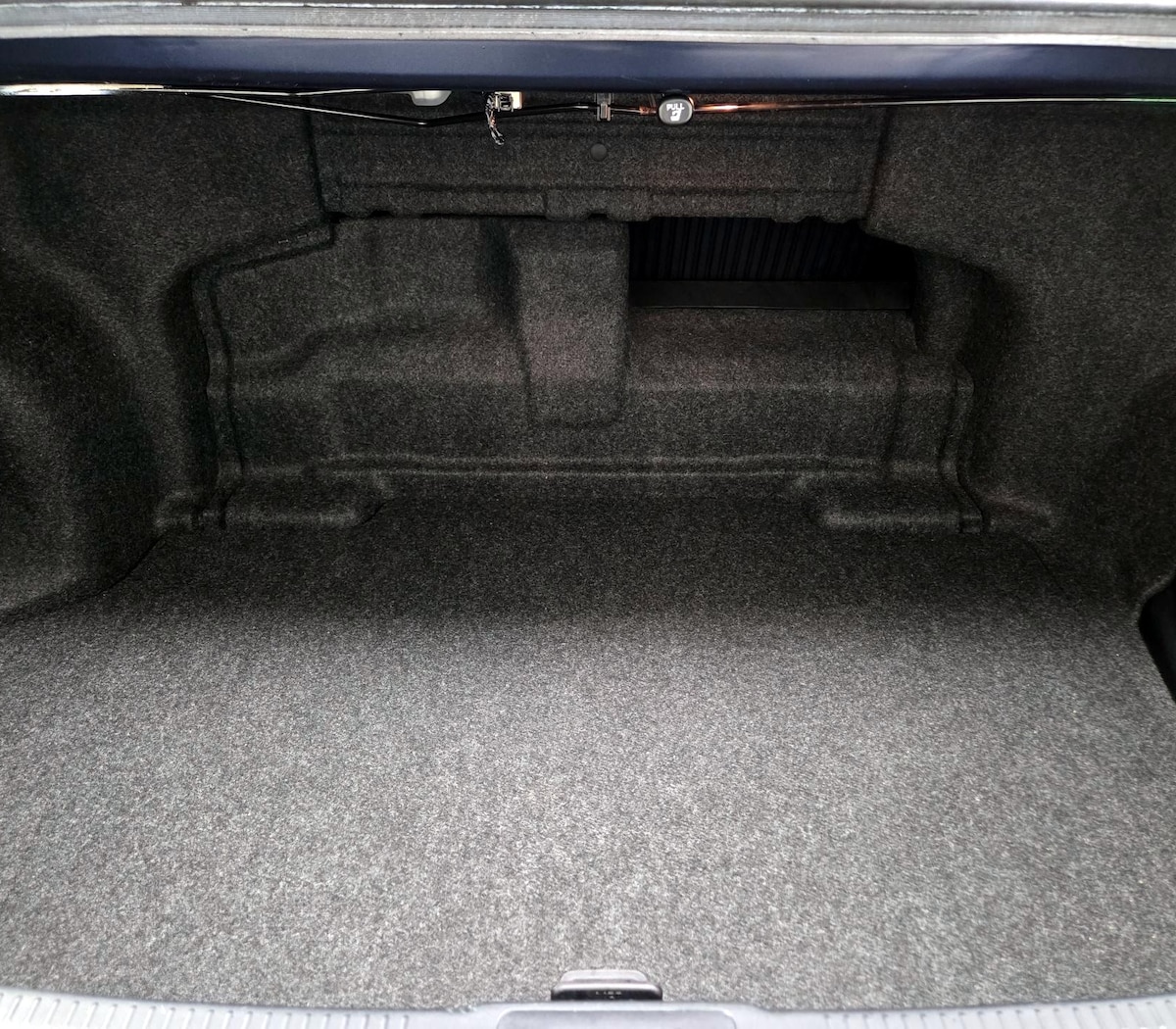 Trunk/Cargo (Seats Up)