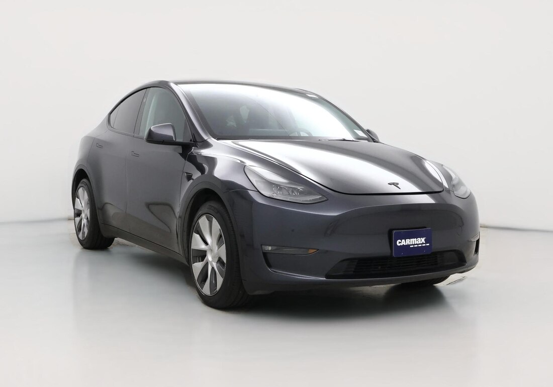2024 Tesla Model Y Long Range All-Wheel Drive in Gray — CarMax photo