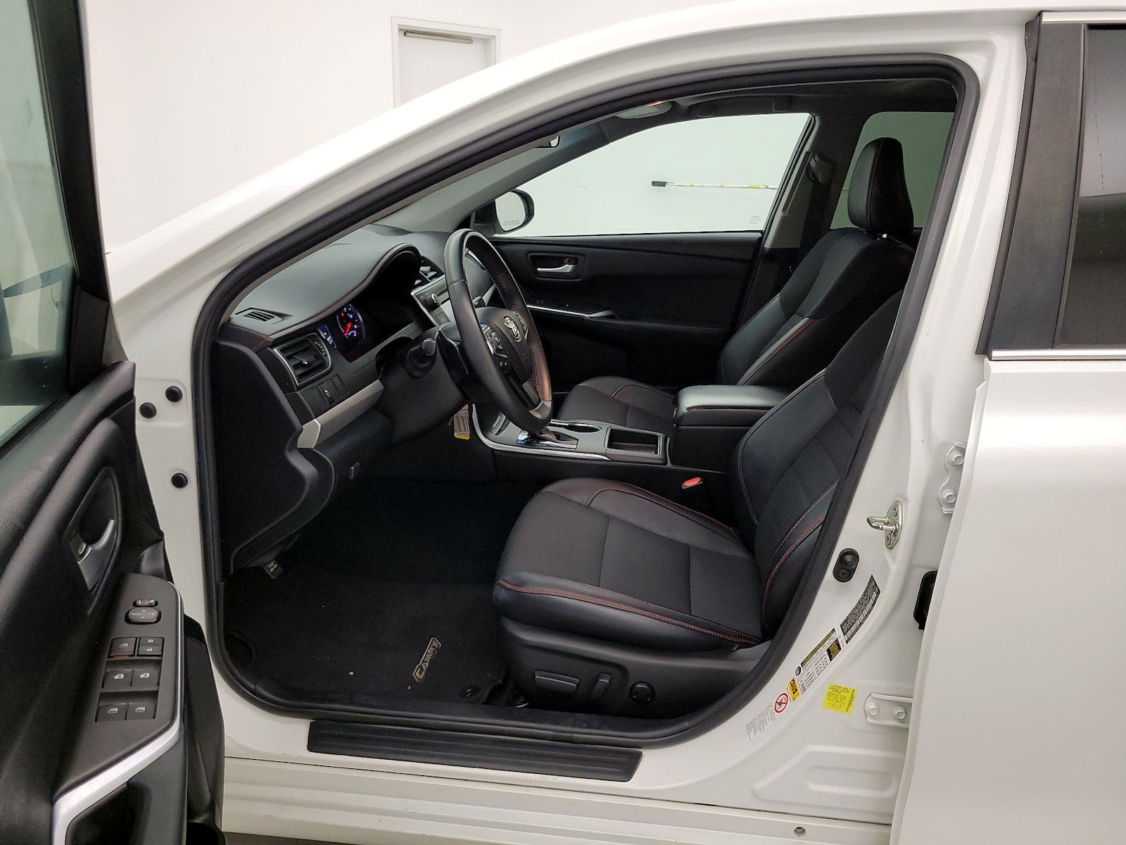 Power Seat(s) & Side Airbags