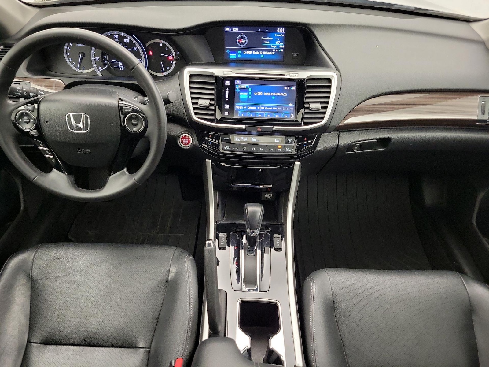 Apple CarPlay® & Android Auto™