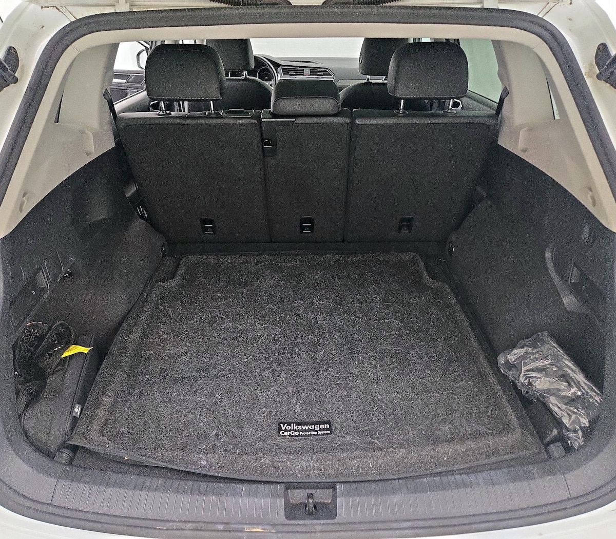 Trunk/Cargo (Seats Up)