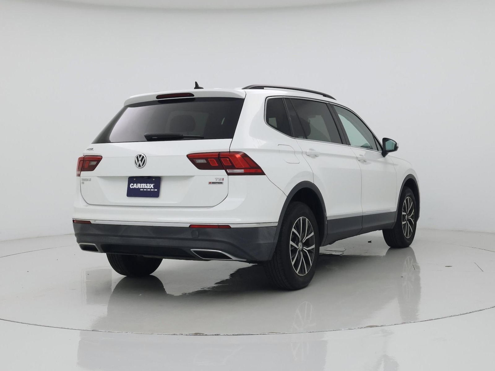 2018 Volkswagen Tiguan SE - Photo 9