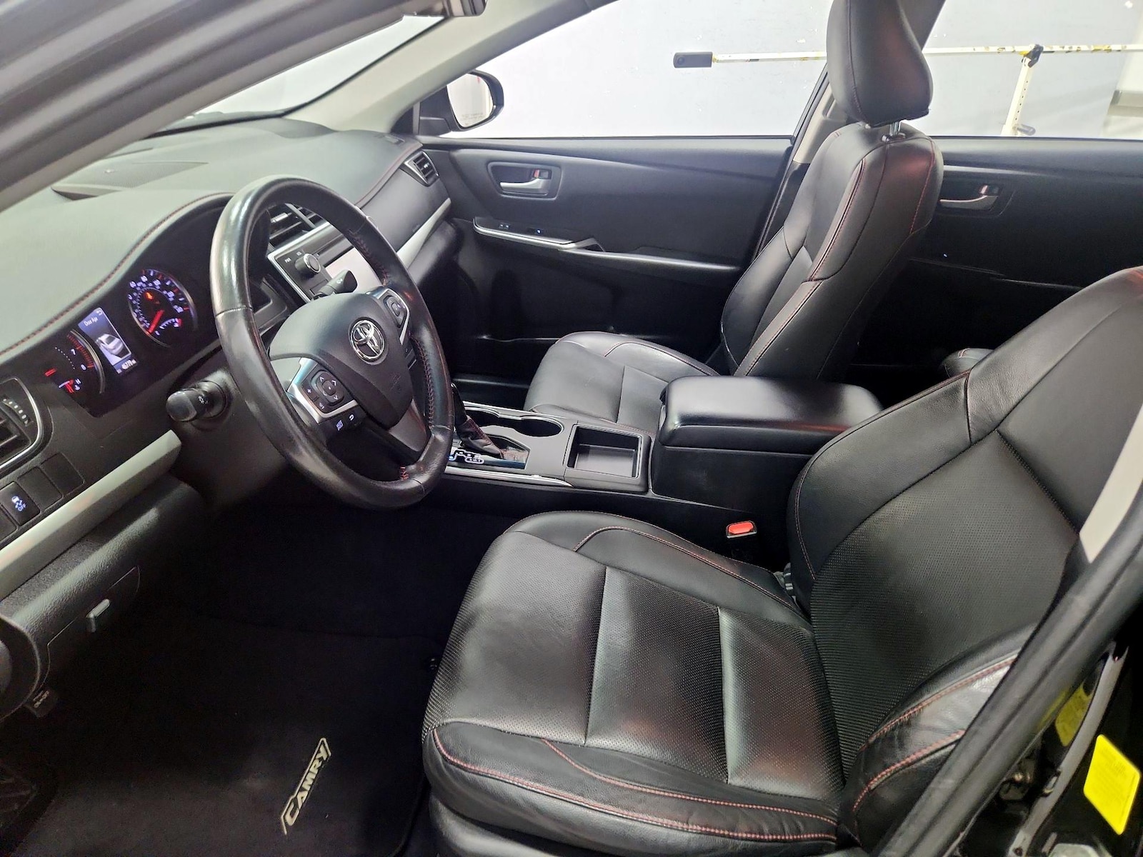 Power Seat(s) & Side Airbags
