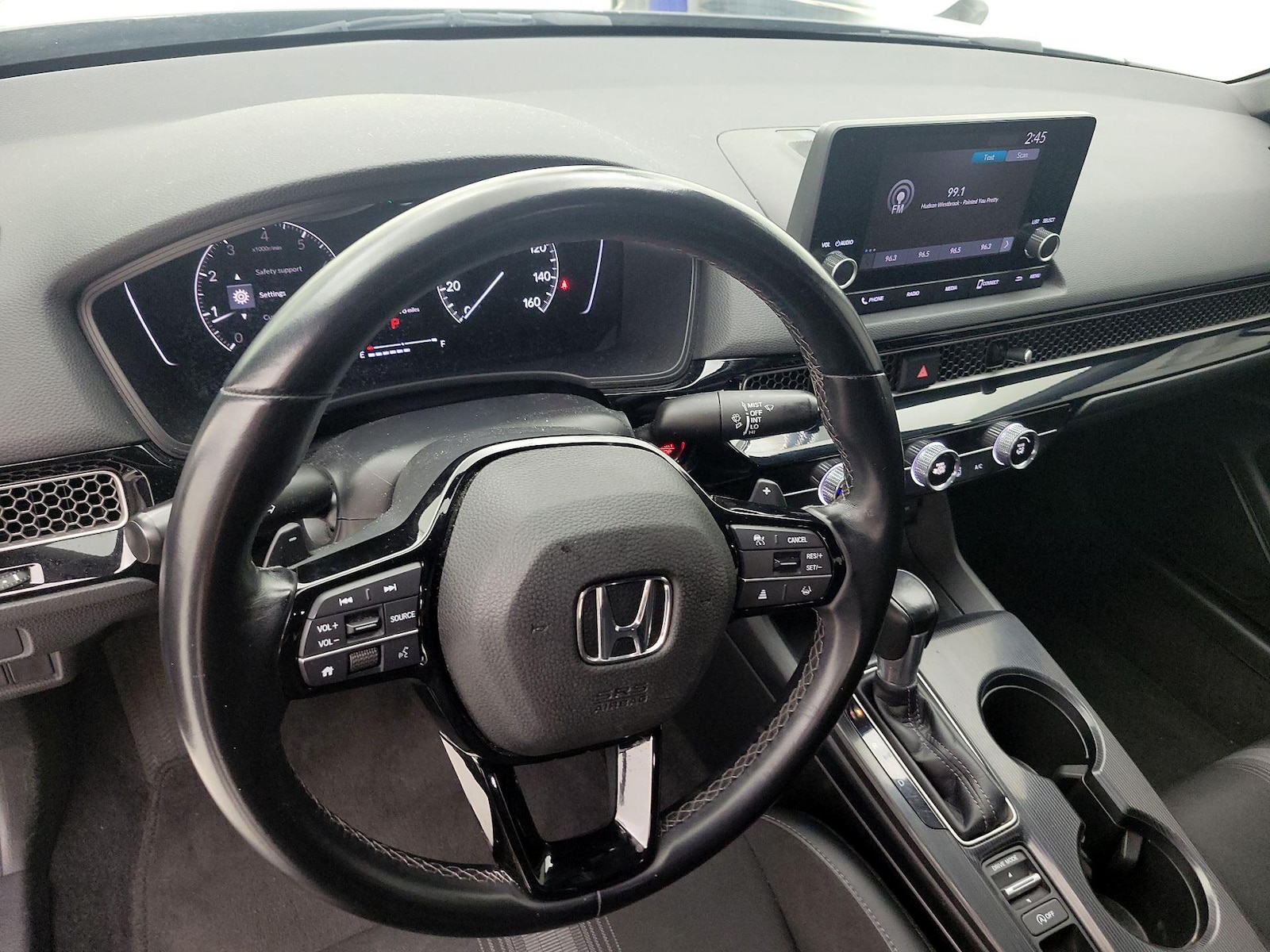 Apple CarPlay® & Android Auto™