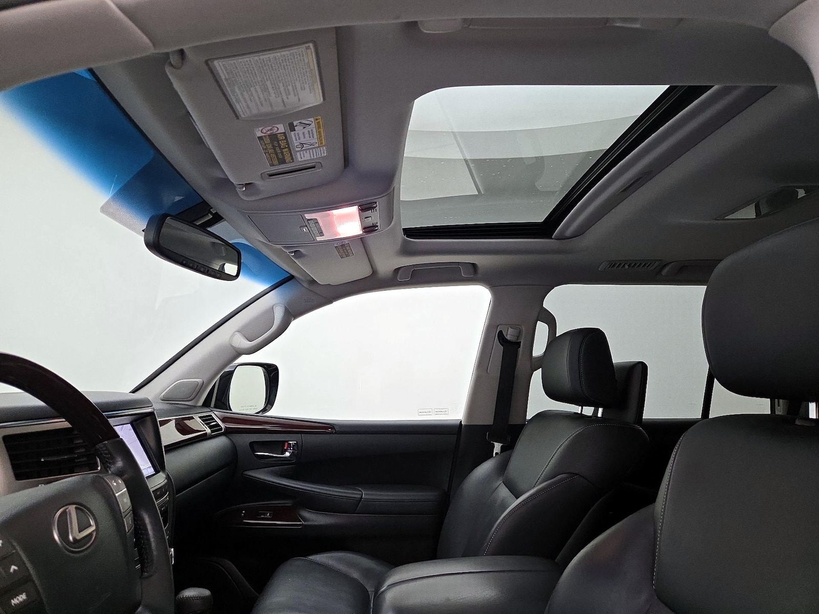 Sunroof(s) & Overhead Airbags