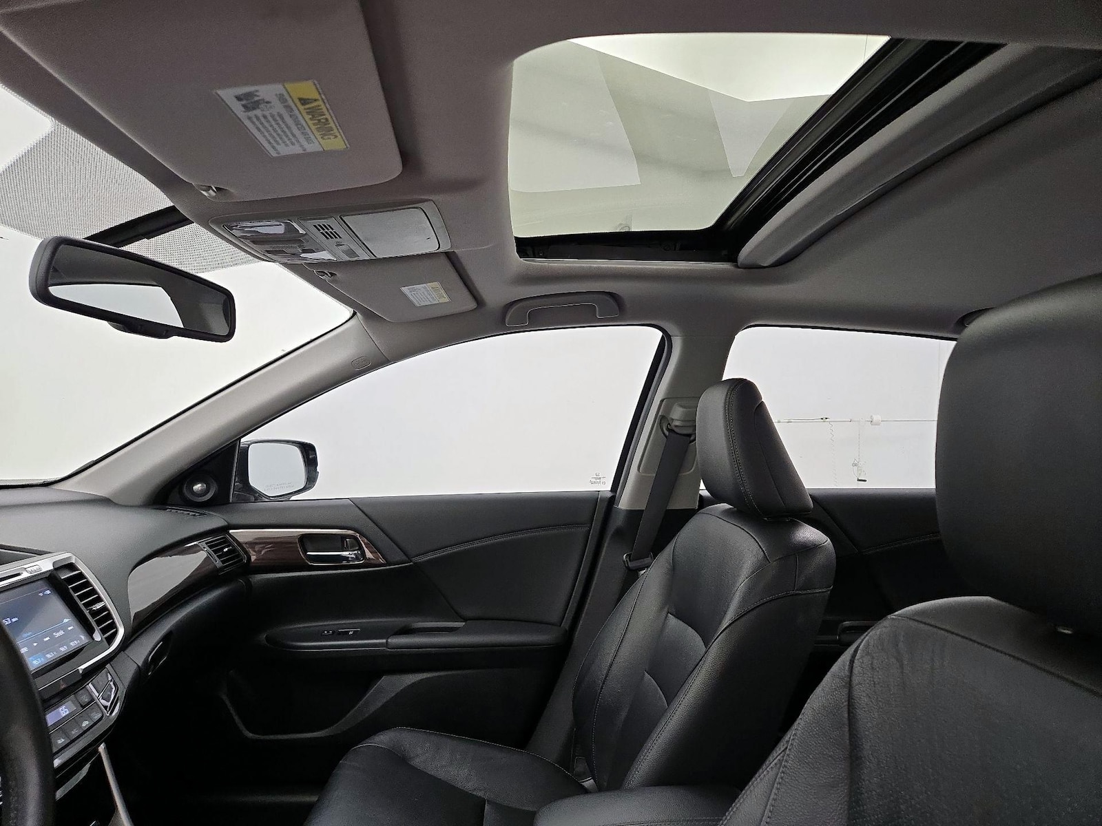 Sunroof(s) & Overhead Airbags