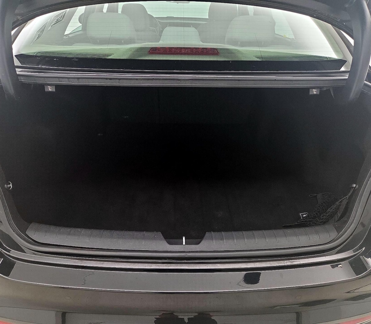 Trunk/Cargo (Seats Up)