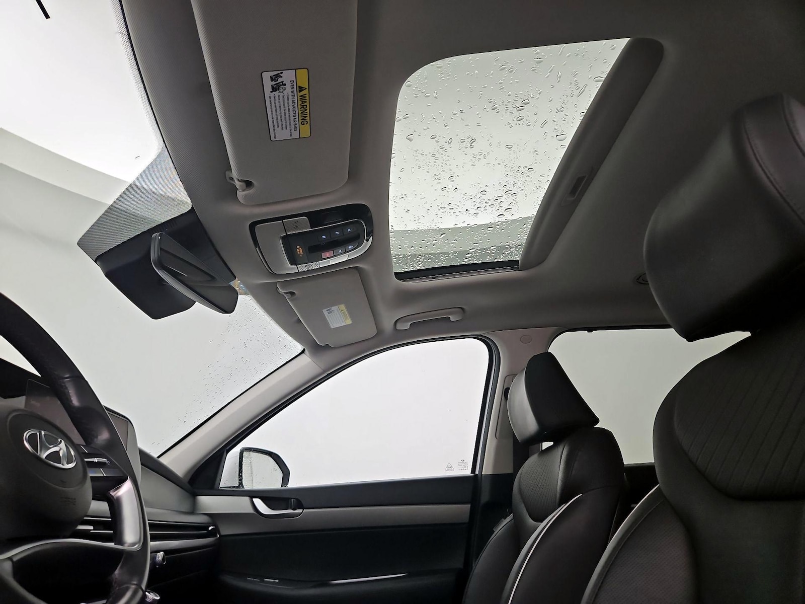 Sunroof(s) & Overhead Airbags