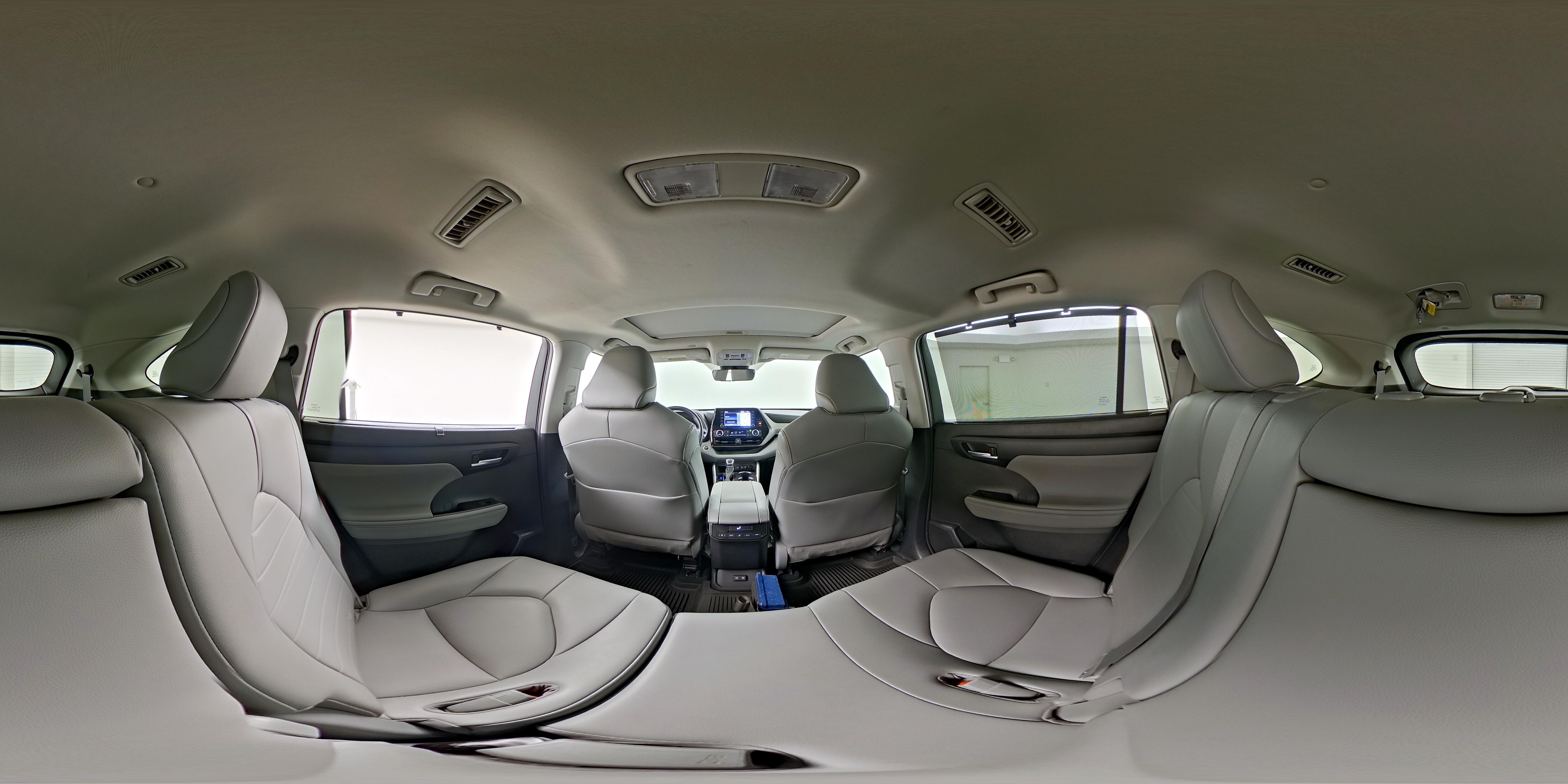 2020 Toyota Highlander XLE - Photo 28