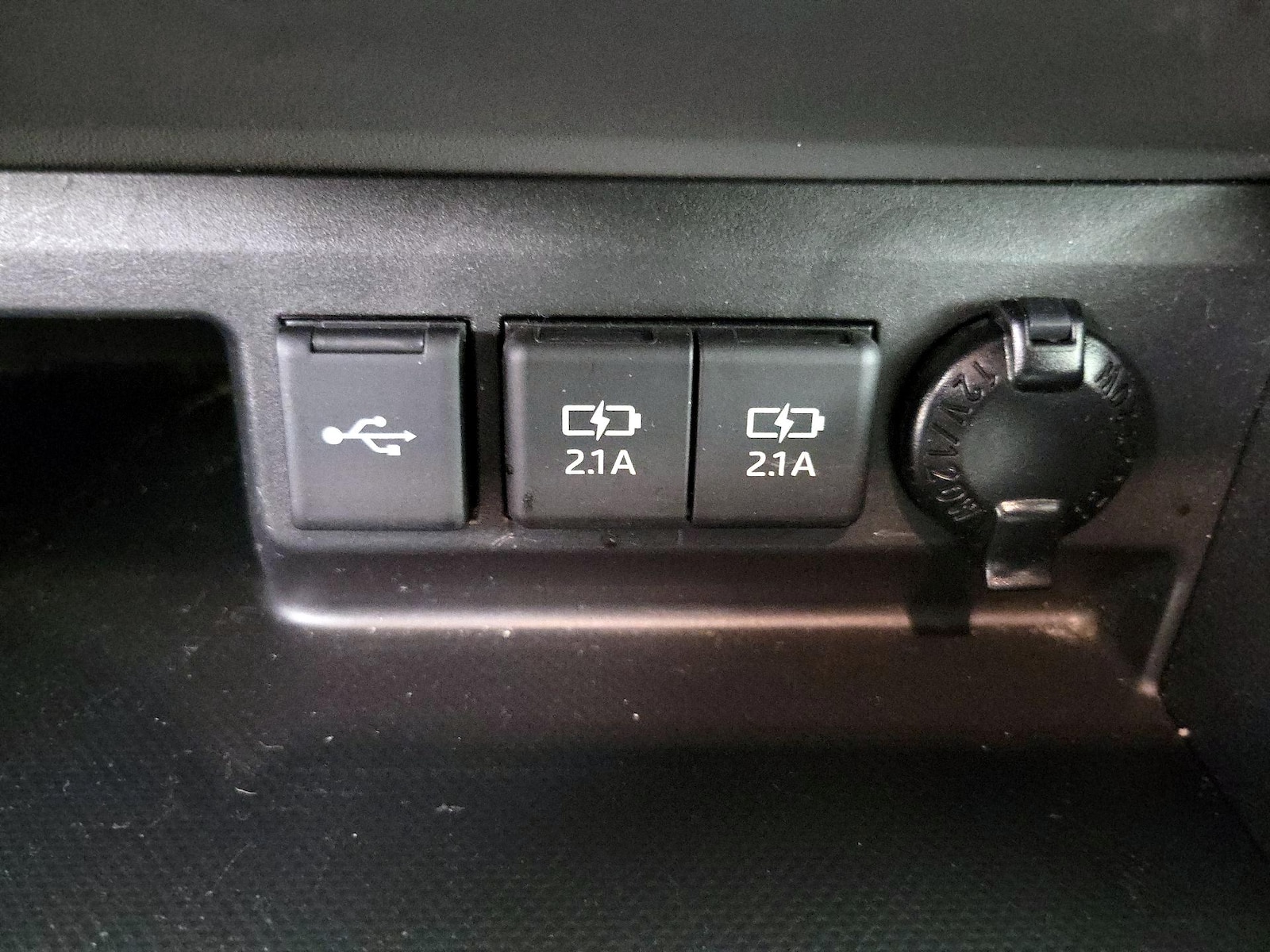 2020 Toyota Highlander XLE - Photo 20