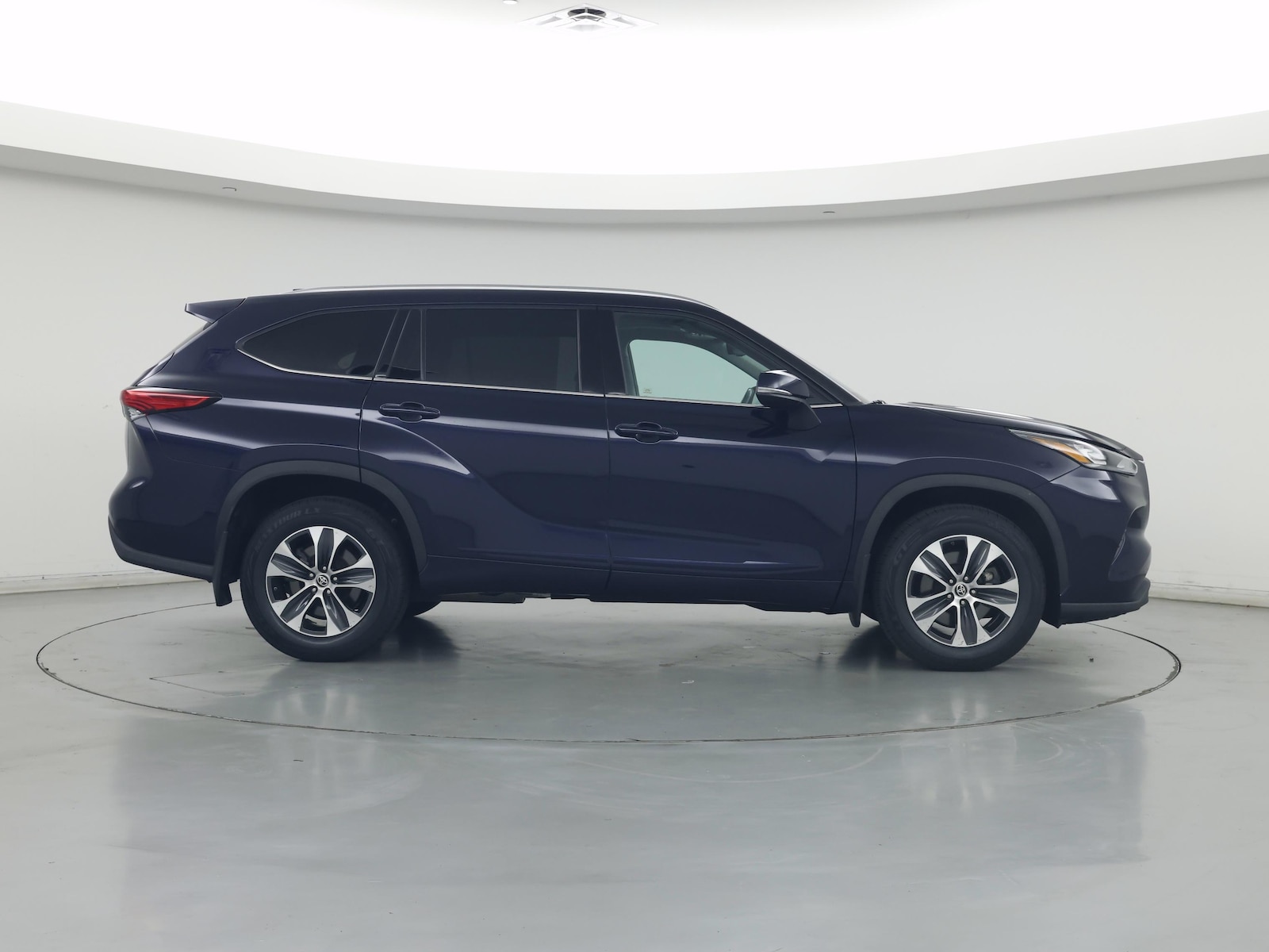 2020 Toyota Highlander XLE - Photo 8