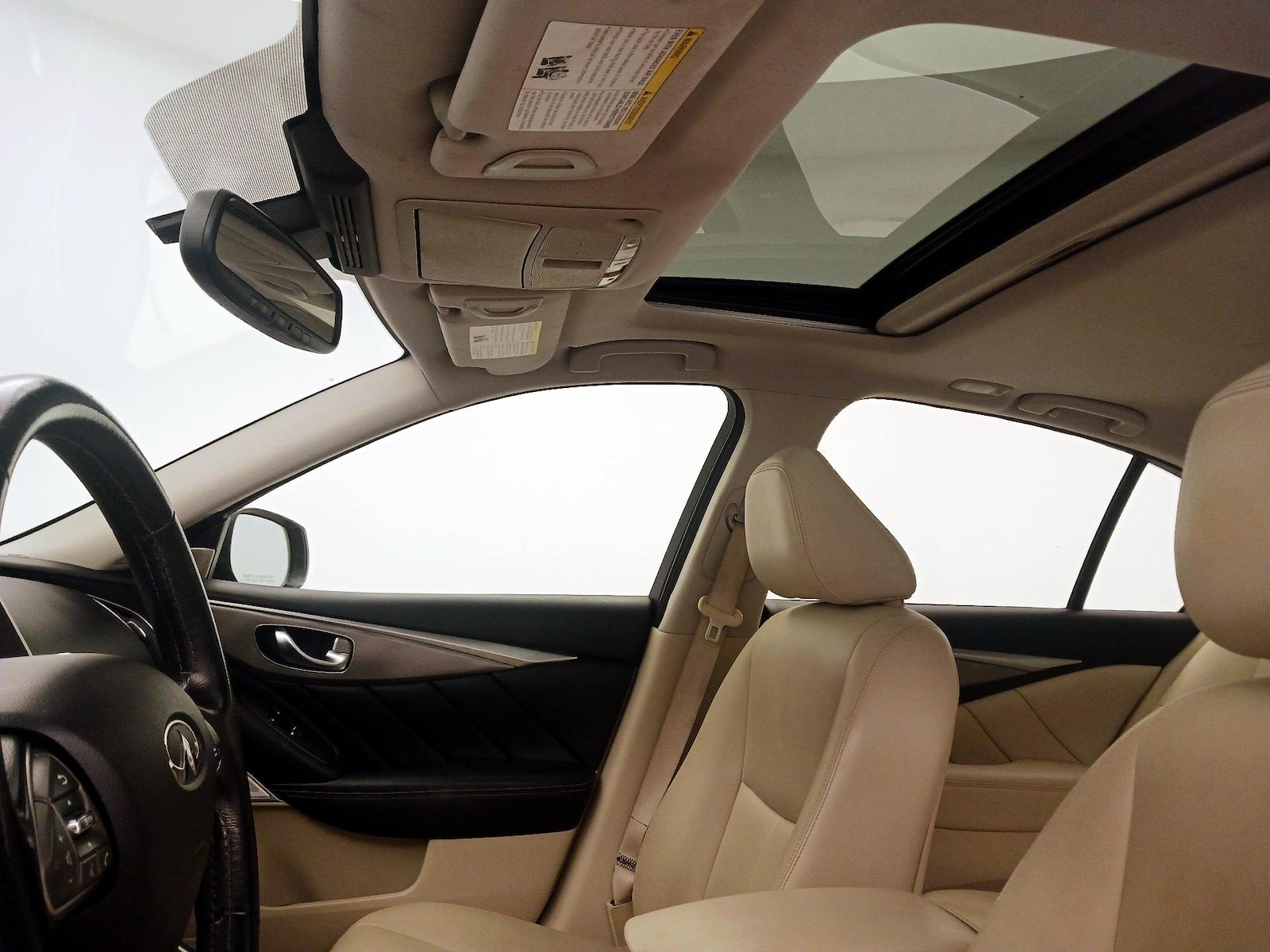 Sunroof(s) & Overhead Airbags