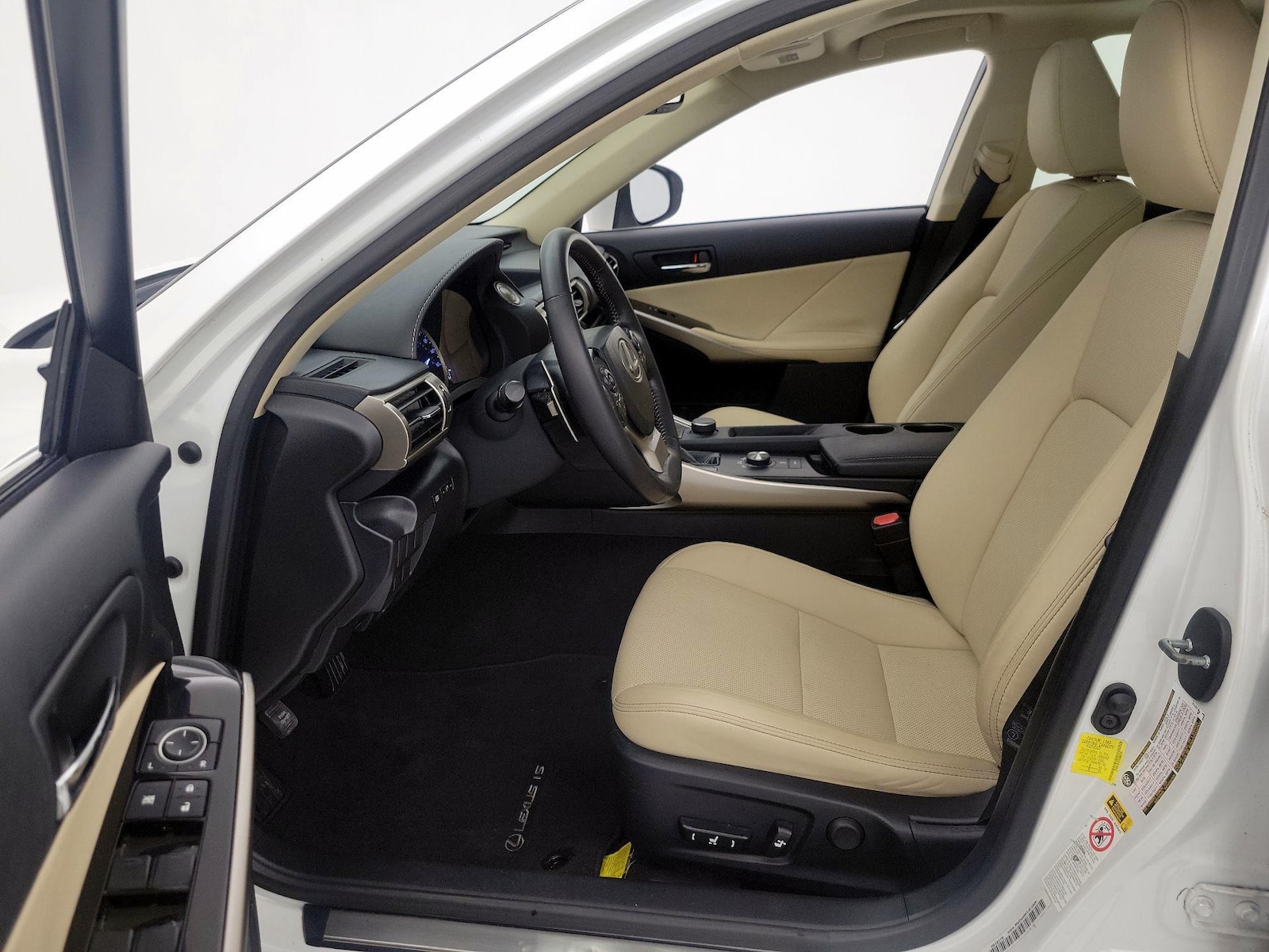 Power Seat(s) & Side Airbags