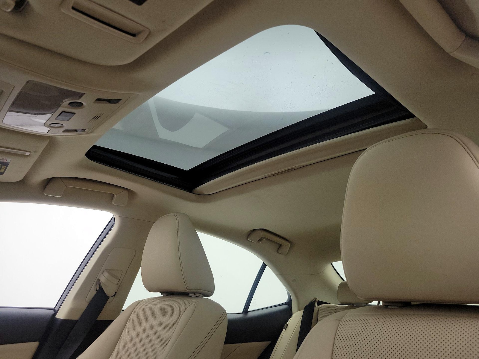 Sunroof(s) & Overhead Airbags
