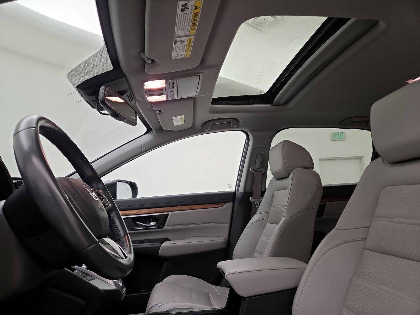 Sunroof(s) & Overhead Airbags
