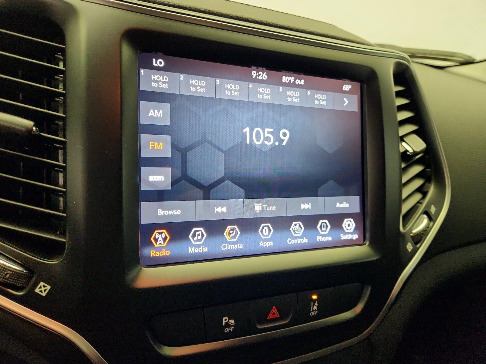 2021 Jeep Cherokee Latitude Lux - Photo 17