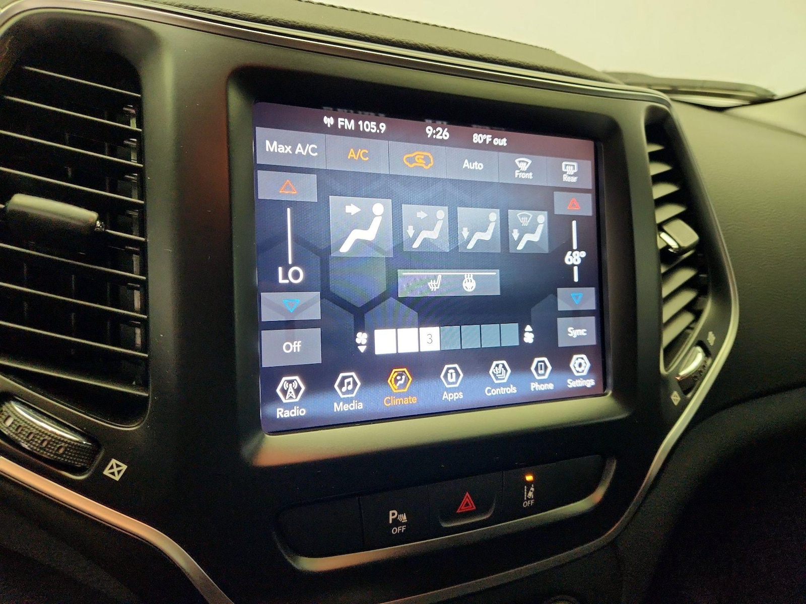 2021 Jeep Cherokee Latitude Lux - Photo 18