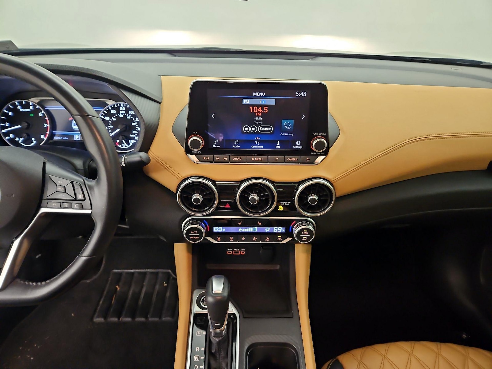 Apple CarPlay® & Android Auto™