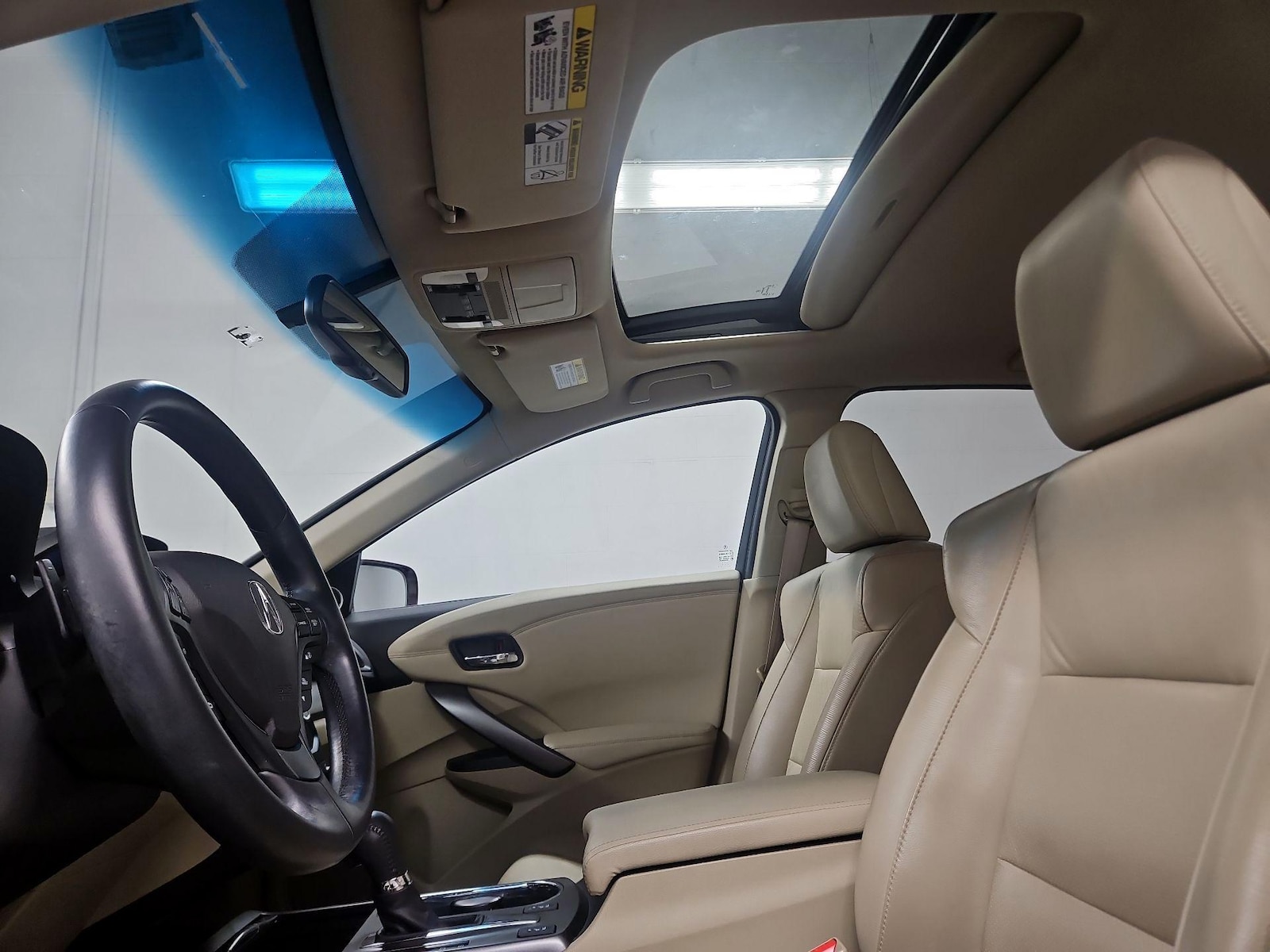 Sunroof(s) & Overhead Airbags
