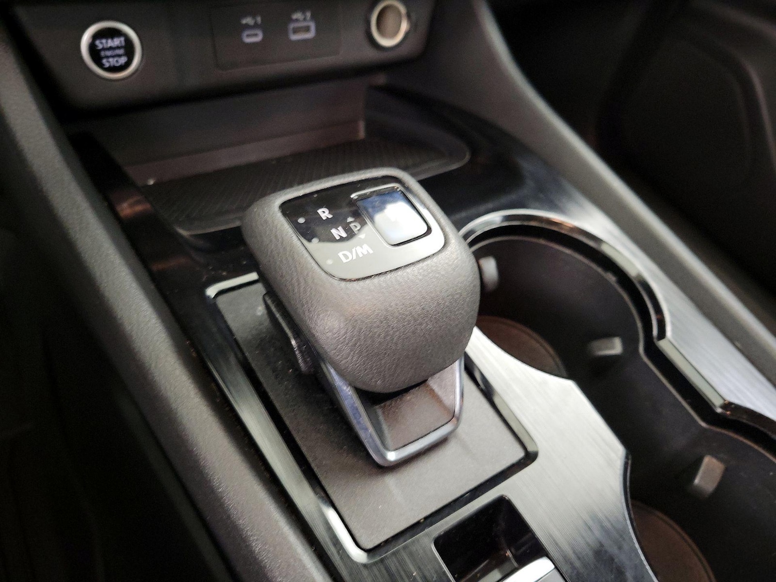 2022 Nissan Rogue SV - Photo 18