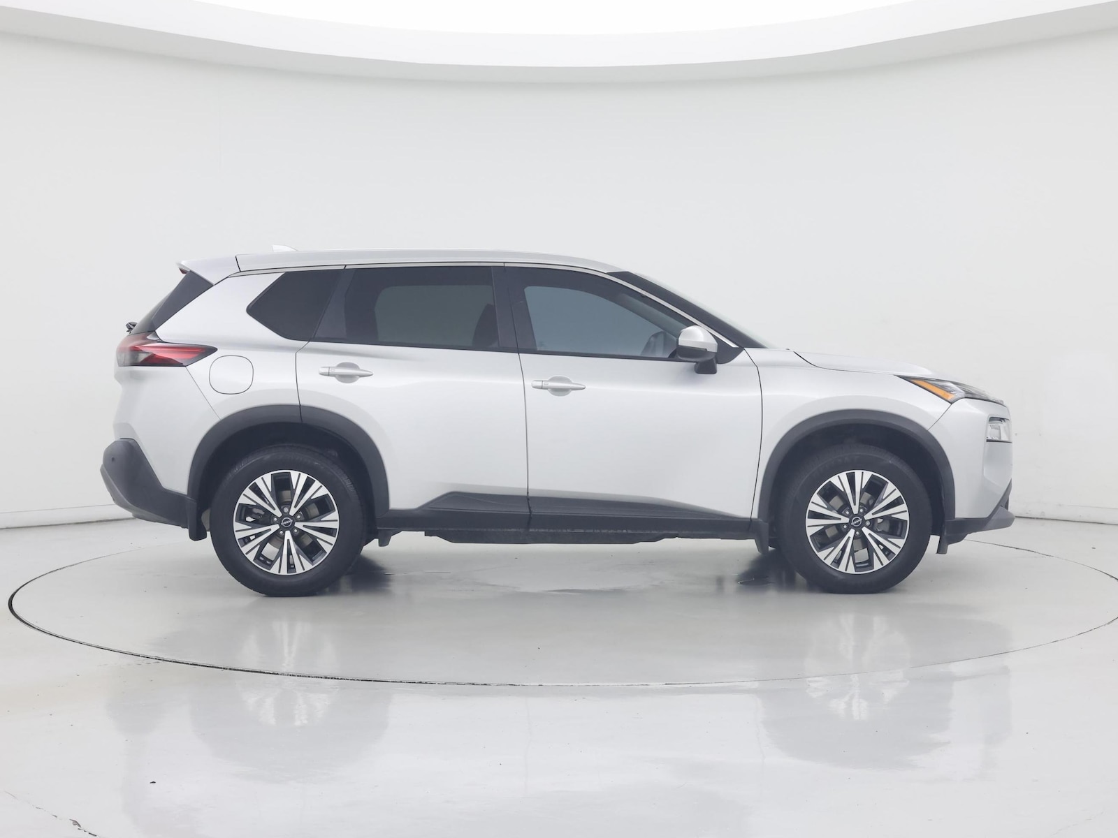 2022 Nissan Rogue SV - Photo 8
