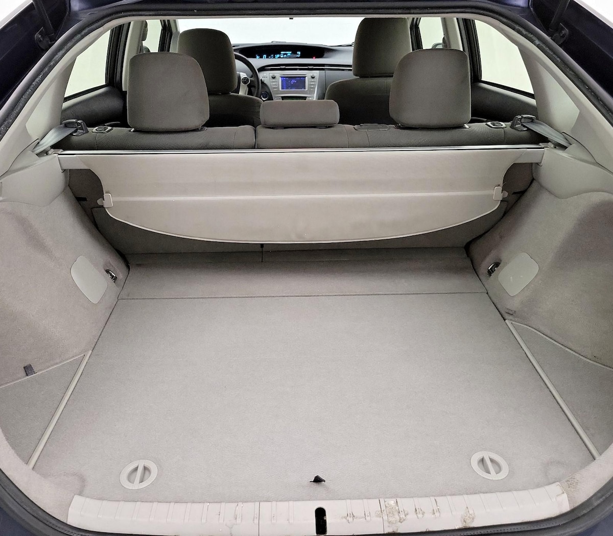 Trunk/Cargo (Seats Up)