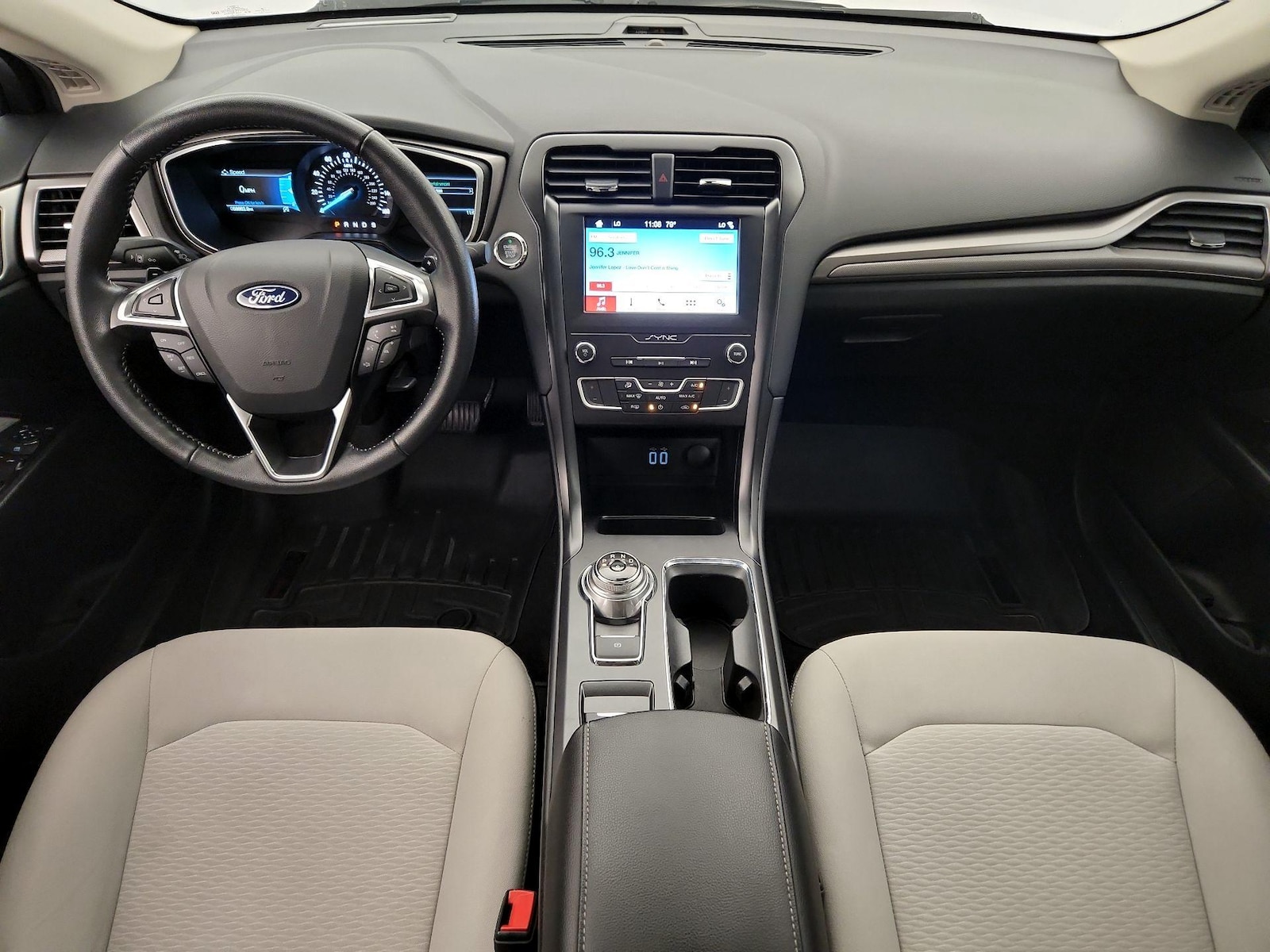 2019 Ford Fusion SE - Photo 10