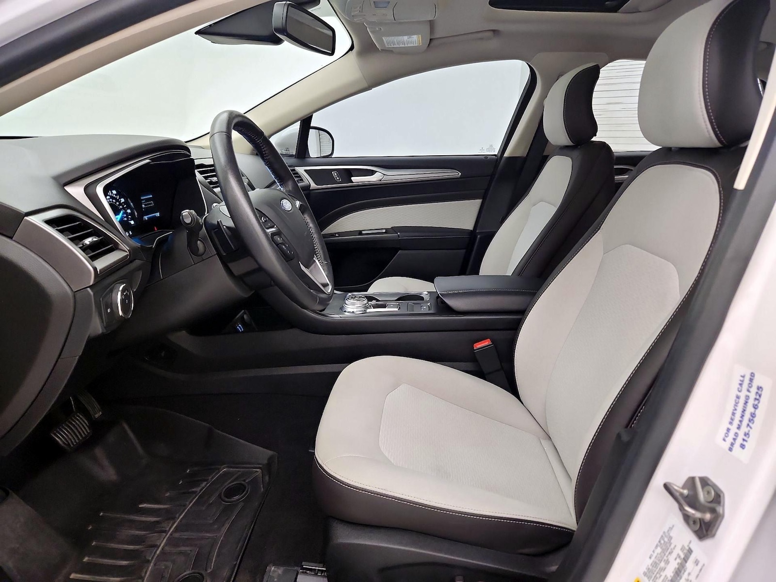 2019 Ford Fusion SE - Photo 12