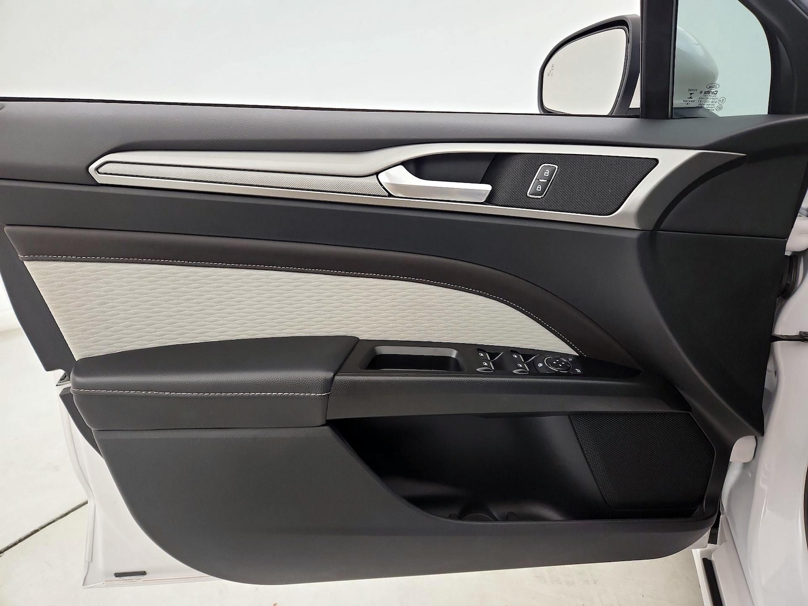 2019 Ford Fusion SE - Photo 13