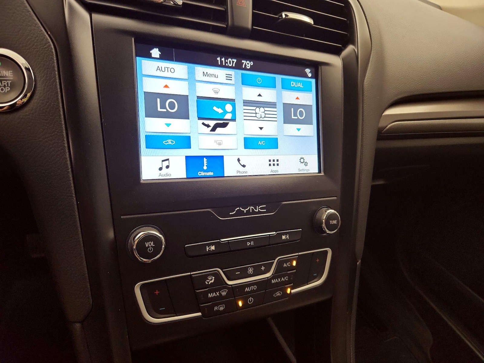 2019 Ford Fusion SE - Photo 17