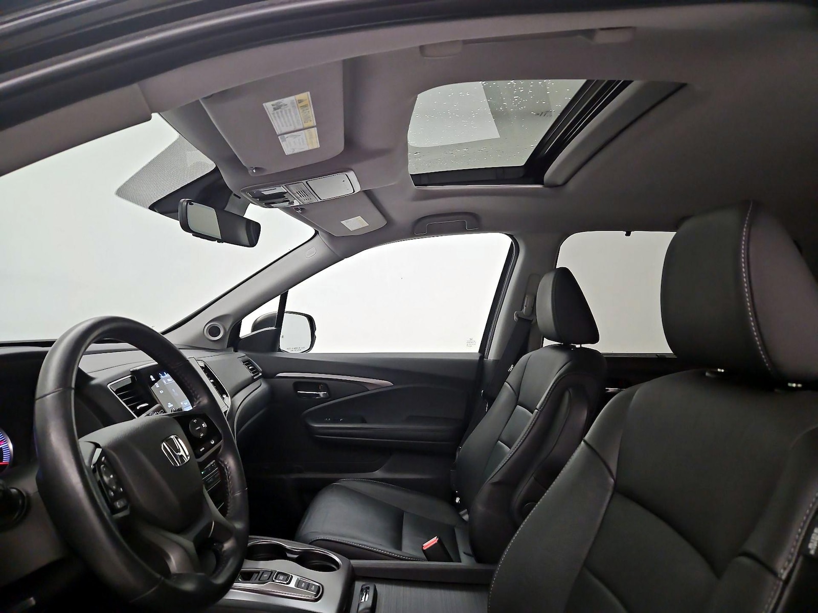 Sunroof(s) & Overhead Airbags