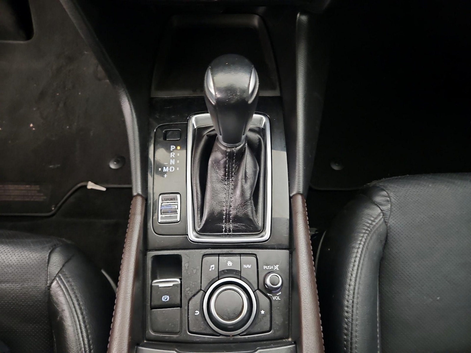 2018 Mazda Mazda3 Grand Touring - Photo 18
