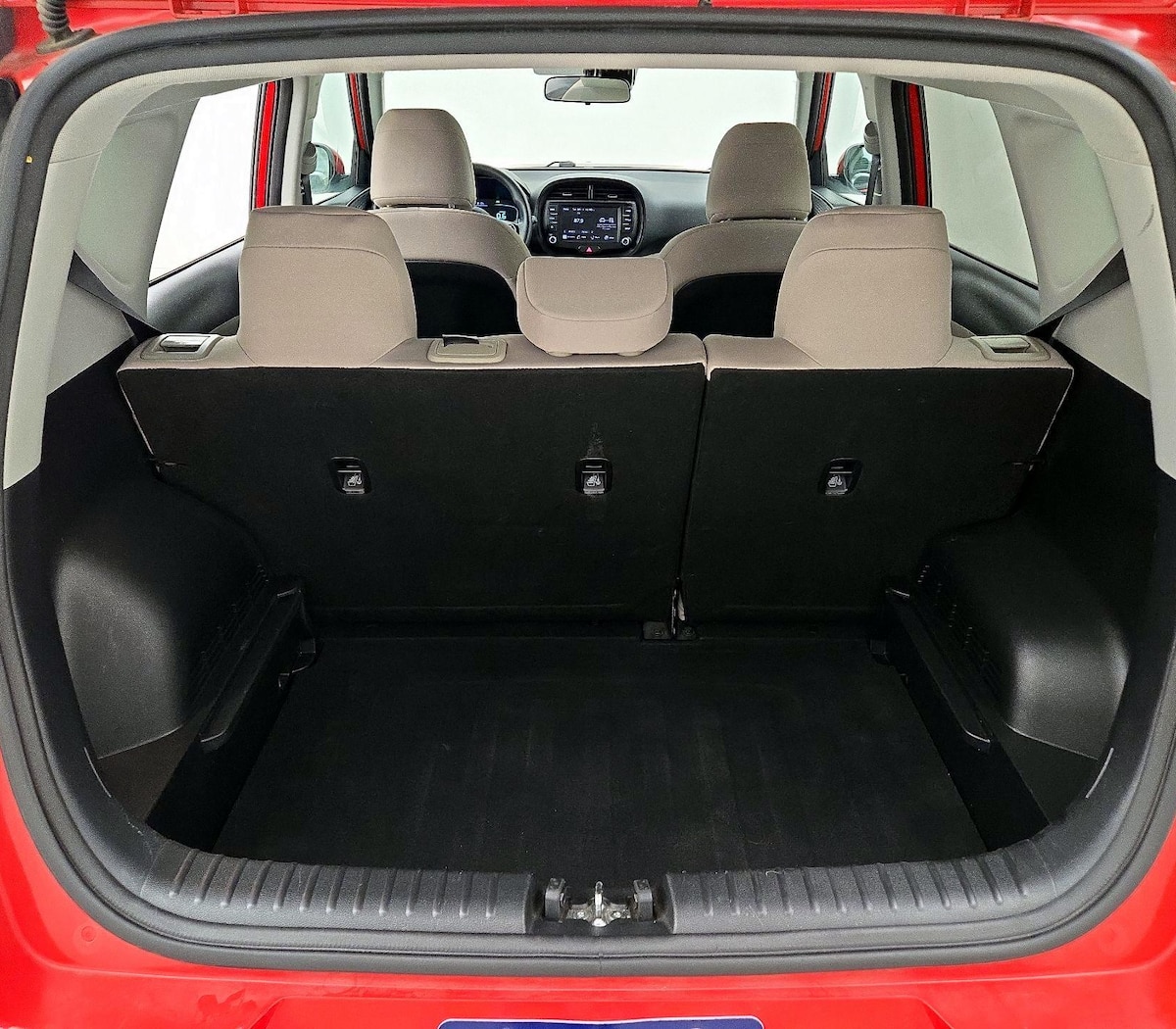 Trunk/Cargo (Seats Up)