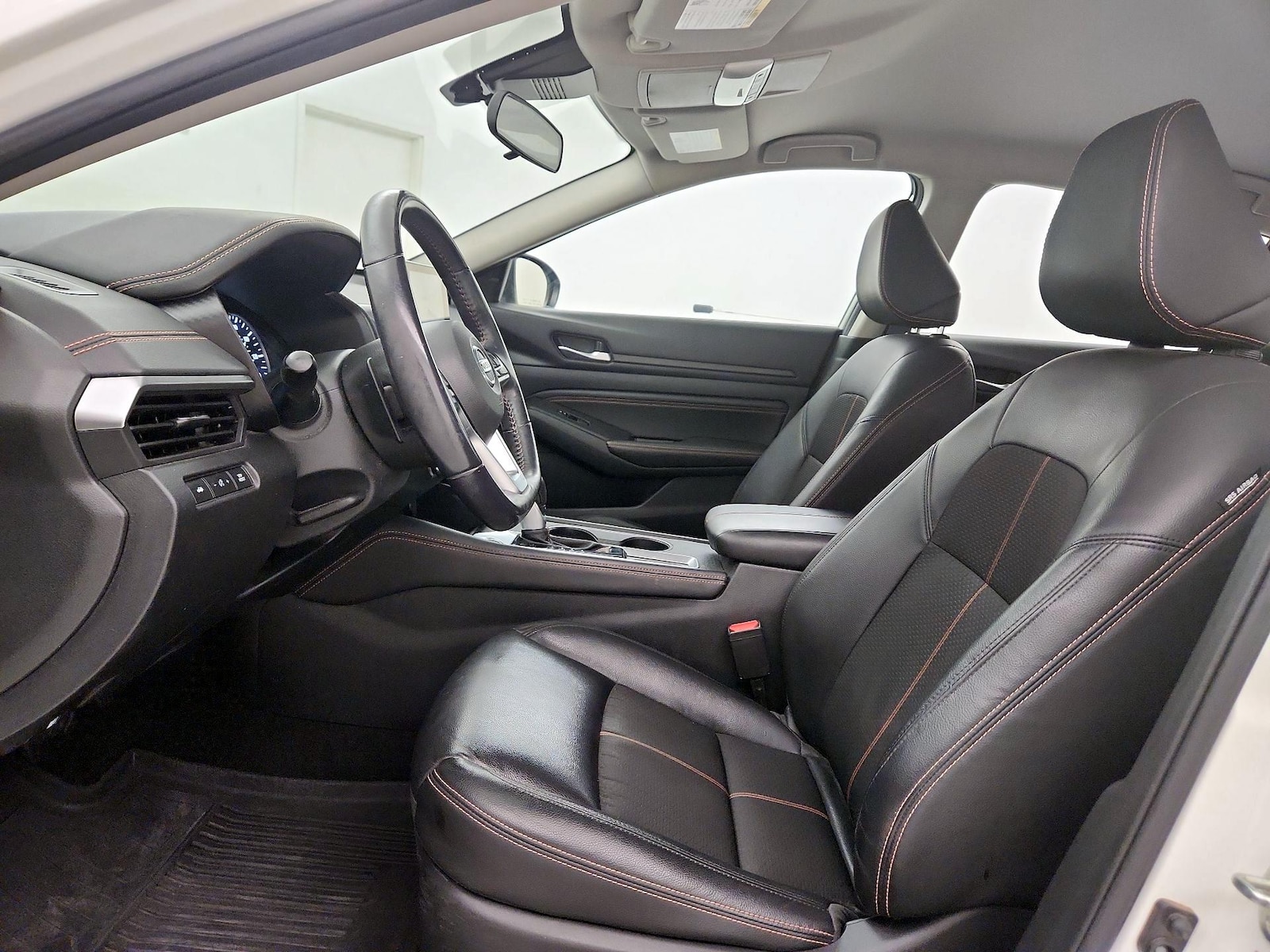 Power Seat(s) & Side Airbags