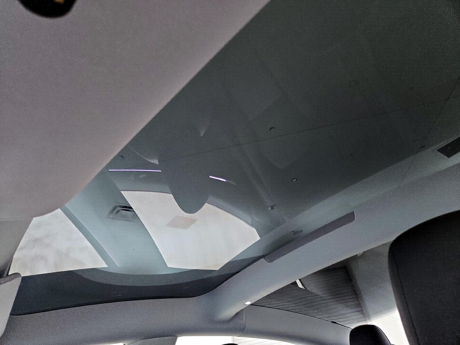 Skylight(s) & Overhead Airbags